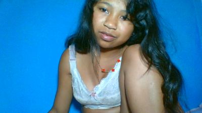 elinah_xxx live cam on Cam4