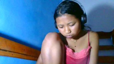 elinah_xxx live cam on Cam4