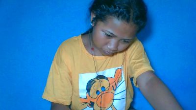 elinah_xxx live cam on Cam4