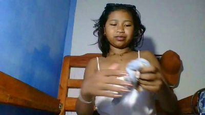 elinah_xxx live cam on Cam4