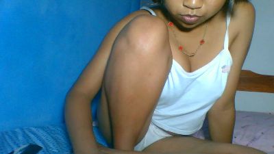 elinah_xxx live cam on Cam4