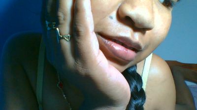 elinah_xxx live cam on Cam4