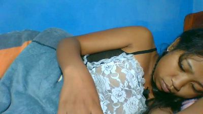 elinah_xxx live cam on Cam4