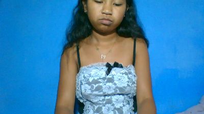 elinah_xxx live cam on Cam4