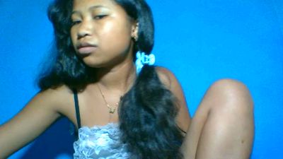 elinah_xxx live cam on Cam4