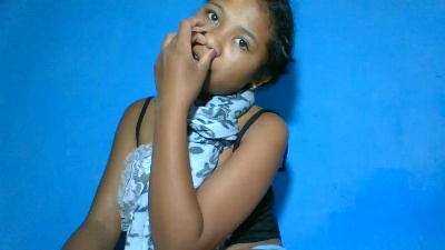 elinah_xxx live cam on Cam4