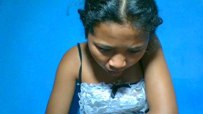 elinah_xxx live cam on Cam4