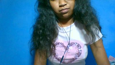 elinah_xxx live cam on Cam4