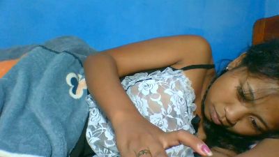 elinah_xxx live cam on Cam4