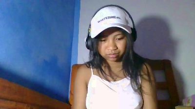 elinah_xxx live cam on Cam4