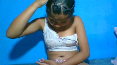 elinah_xxx live cam on Cam4