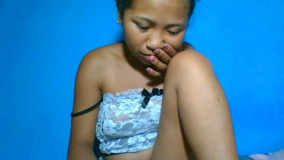 elinah_xxx live cam on Cam4