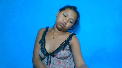 elinah_xxx live cam on Cam4