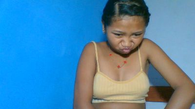 elinah_xxx live cam on Cam4