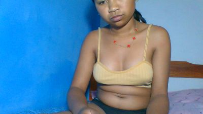 elinah_xxx live cam on Cam4