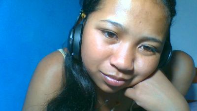 elinah_xxx live cam on Cam4