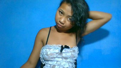 elinah_xxx live cam on Cam4
