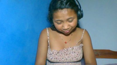 elinah_xxx live cam on Cam4