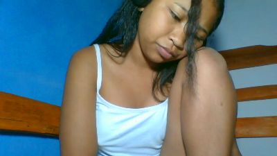 elinah_xxx live cam on Cam4