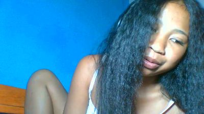 elinah_xxx live cam on Cam4