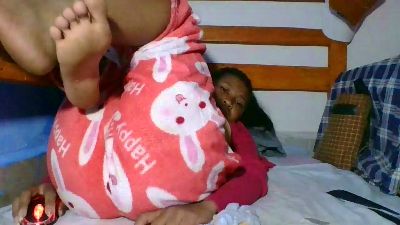 elinah_xxx live cam on Cam4
