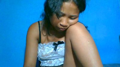 elinah_xxx live cam on Cam4