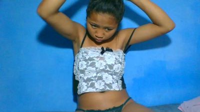elinah_xxx live cam on Cam4