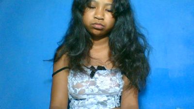 elinah_xxx live cam on Cam4