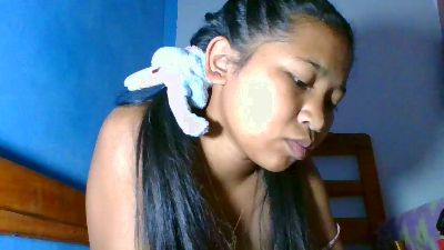 elinah_xxx live cam on Cam4