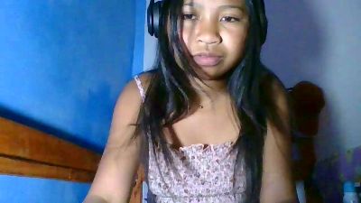 elinah_xxx live cam on Cam4