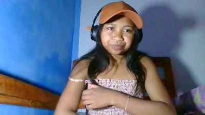 elinah_xxx live cam on Cam4
