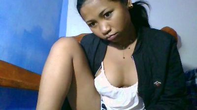 elinah_xxx live cam on Cam4