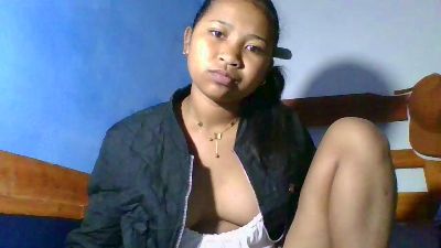 elinah_xxx live cam on Cam4