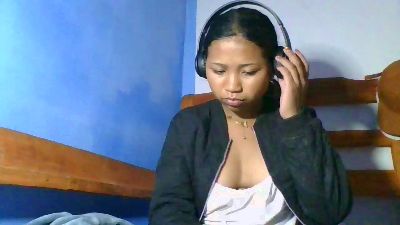elinah_xxx live cam on Cam4