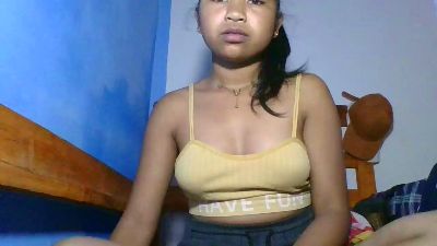 elinah_xxx live cam on Cam4