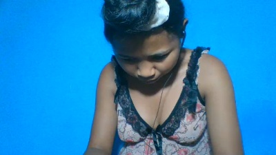 elinah_xxx live cam on Cam4