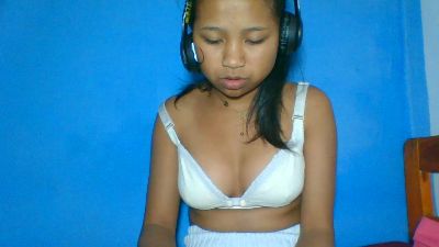 elinah_xxx live cam on Cam4