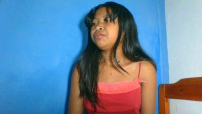 elinah_xxx live cam on Cam4