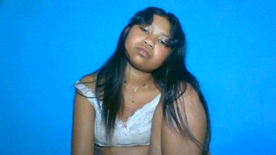 elinah_xxx live cam on Cam4