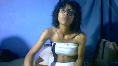 elissa451 live cam on Cam4