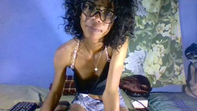 elissa451 live cam on Cam4