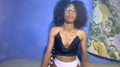 elissa451 live cam on Cam4