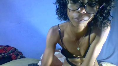 elissa451 live cam on Cam4
