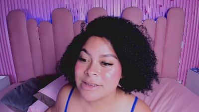 elizabethbloom live cam on Cam4