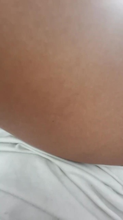 ella22 live cam on Cam4