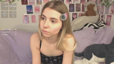 ella97344 live cam on Cam4
