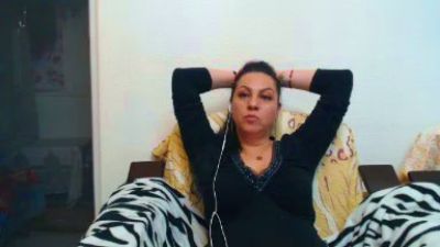 ellasolemn live cam on Cam4