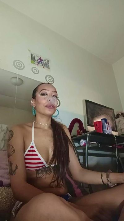 elleblue_sexy live cam on Cam4