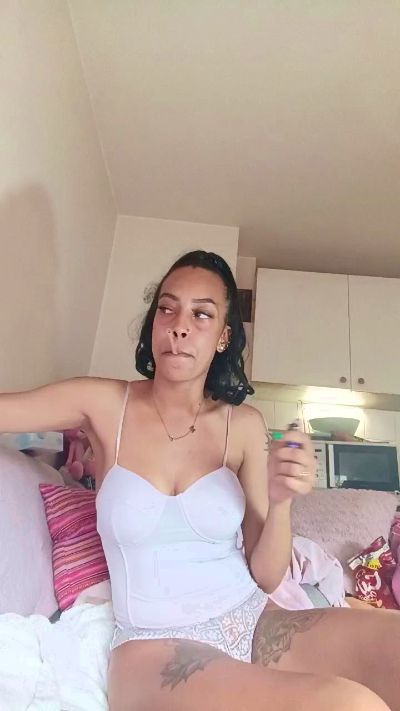 elleblue_sexy live cam on Cam4