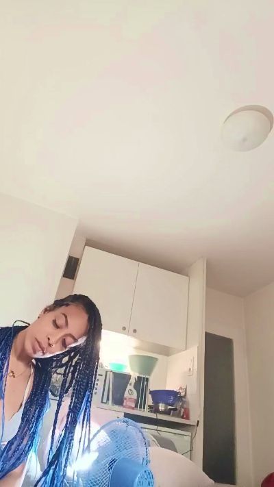 elleblue_sexy live cam on Cam4